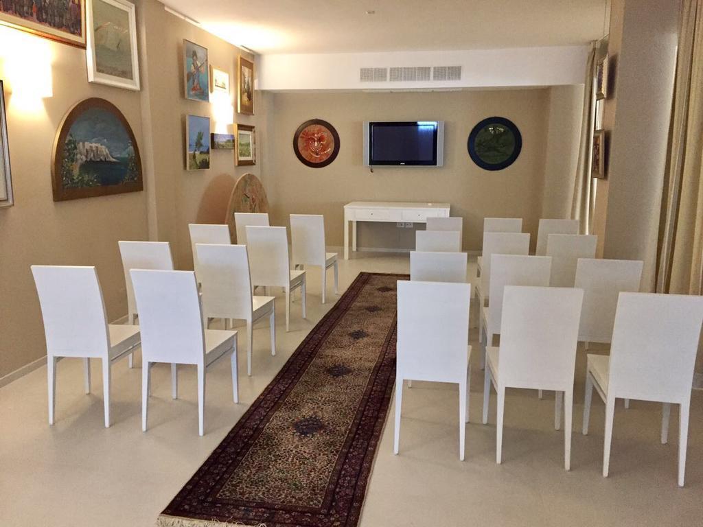 Hotel Gargano В'єсте Екстер'єр фото